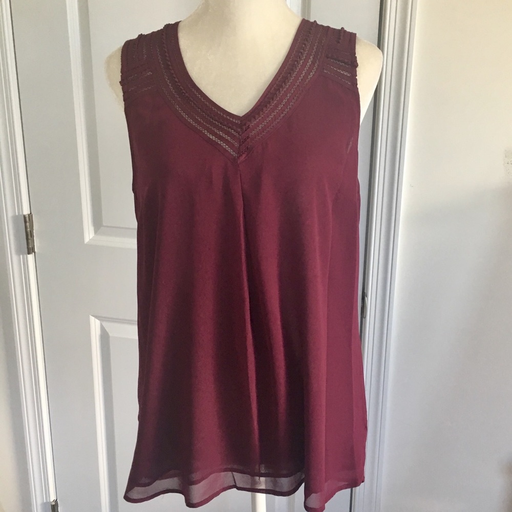 Daniel Rainn sleeveless blouse